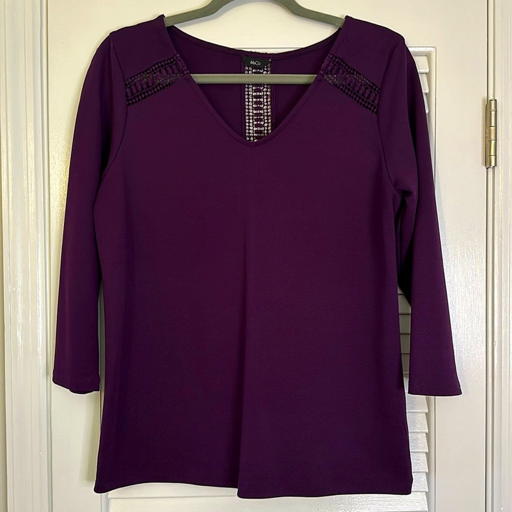 3/4 sleeve blouse with crochet detail